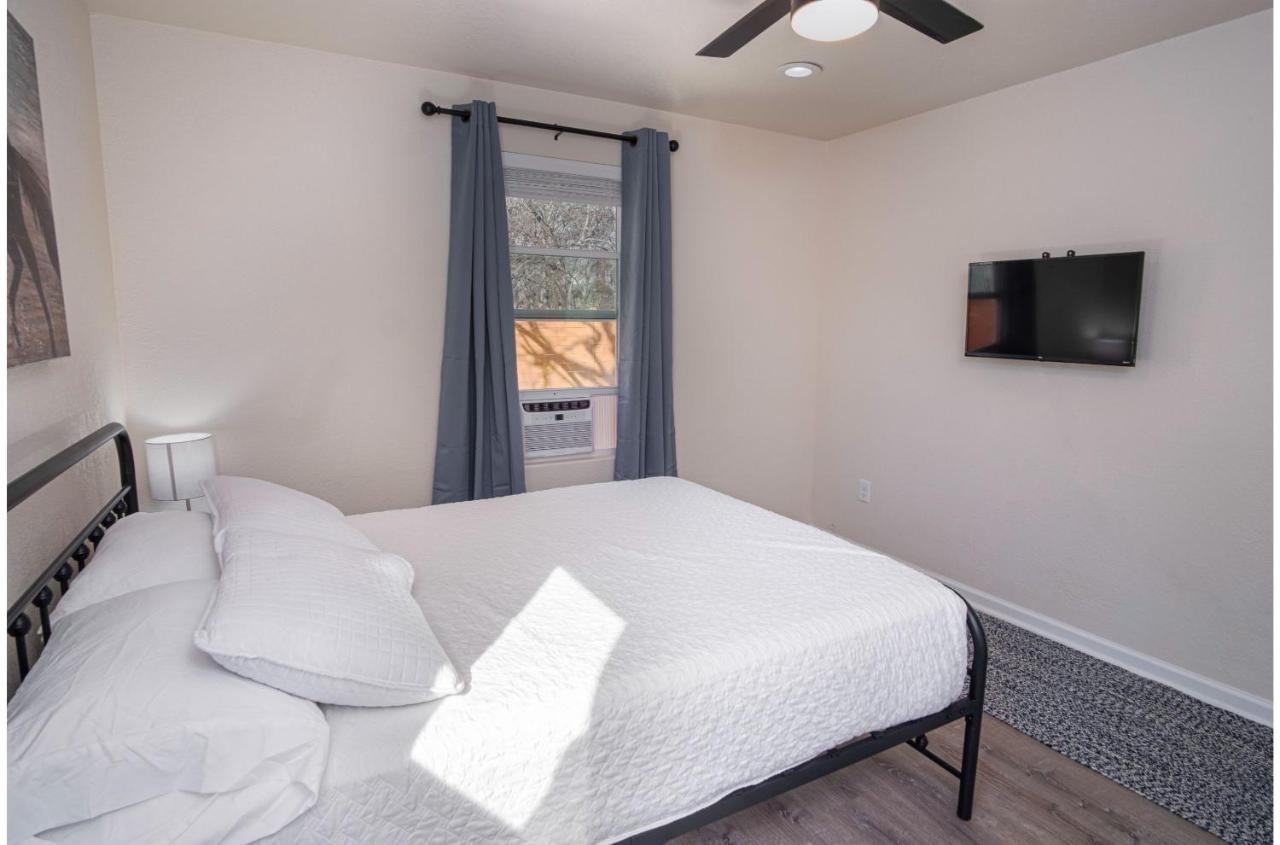 Adorable 2Br Guesthouse Close To Riverwalk And Dt San Antonio Pokój zdjęcie